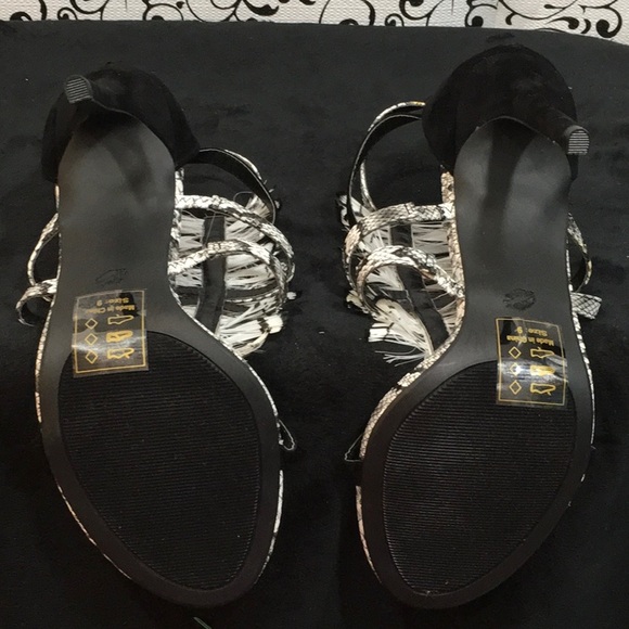 Shoe Republic LA Black Snake Embossed Feather Heel - Picture 4 of 5